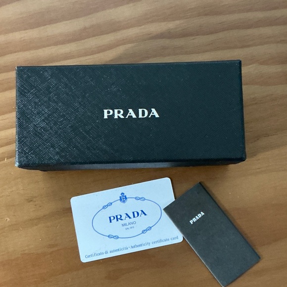 Prada Black and Brown Sunglasses - Picture 5 of 6